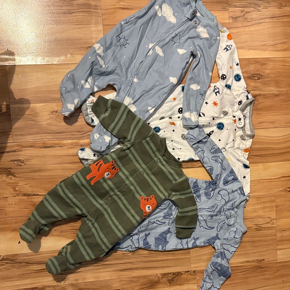 Baby Onesie Set with Animal and Cloud Patterns